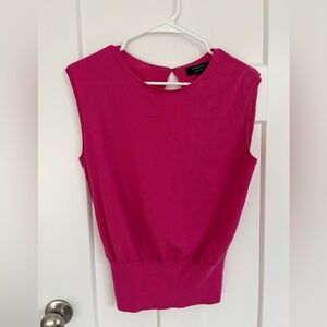 Banana Republic 100% Merino Wool Sleeveless Top Pink Back Keyhole NWOT Size S